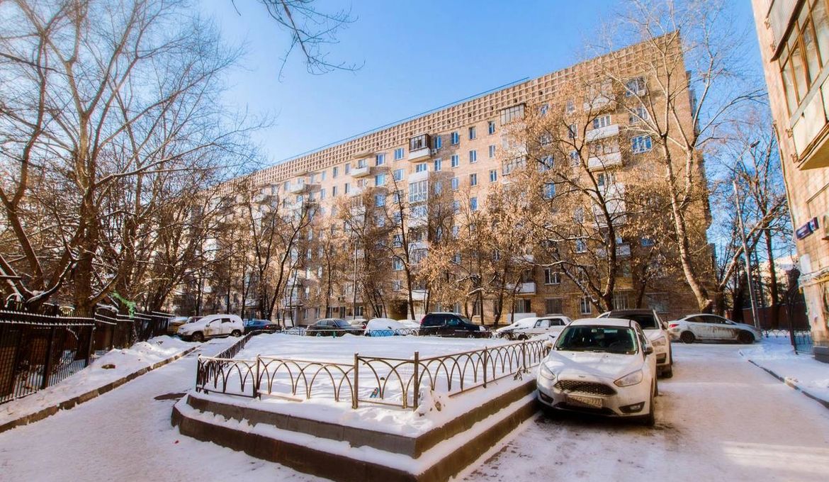 Apartamenti s kaminom na Kurskoy