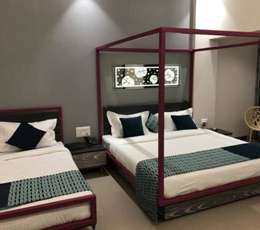 Bharat Hotel