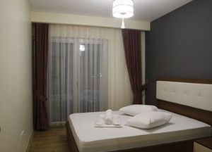 Fly Suites