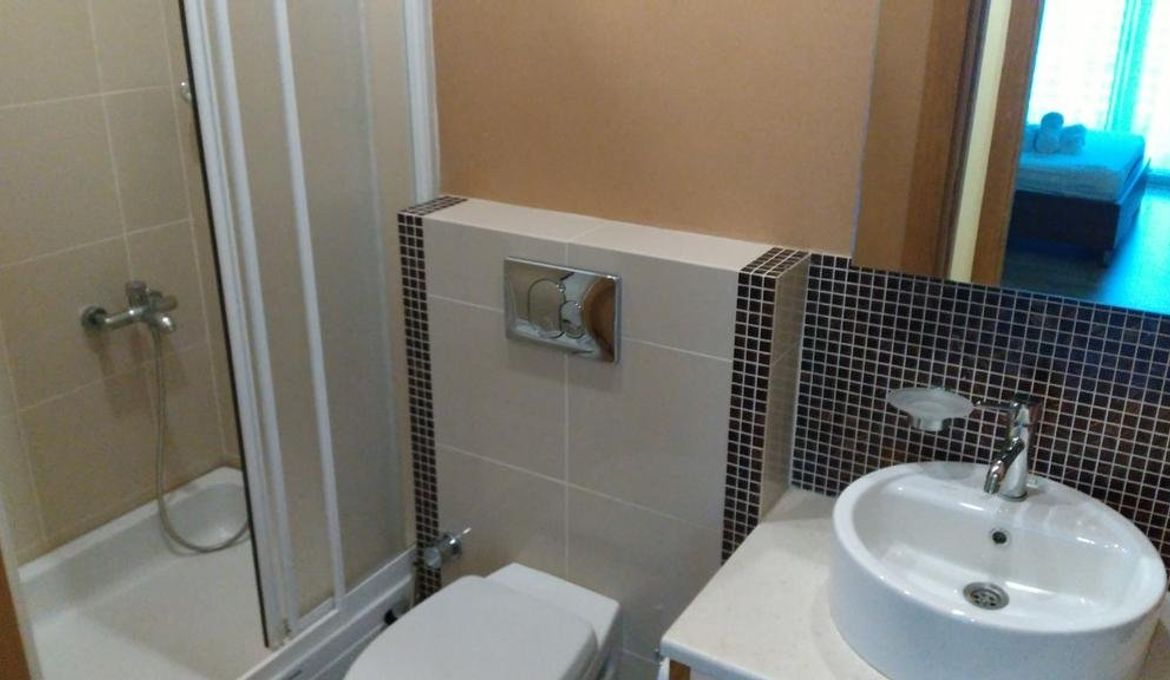 Fly Suites