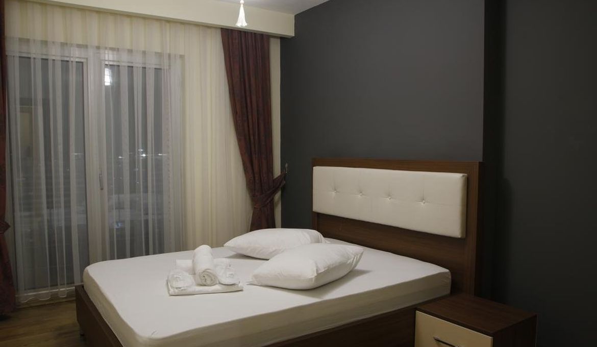 Fly Suites