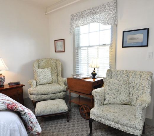 First Colony Inn