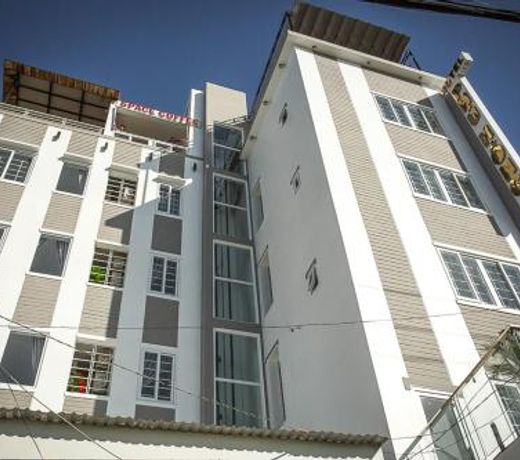 Phu Hong Hotel