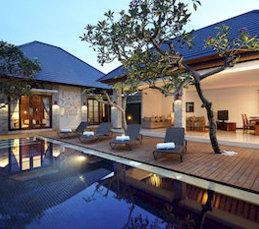 The Wolas Villas