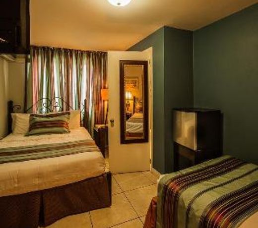 Inn at 87
