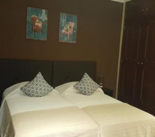Almancil Hostel