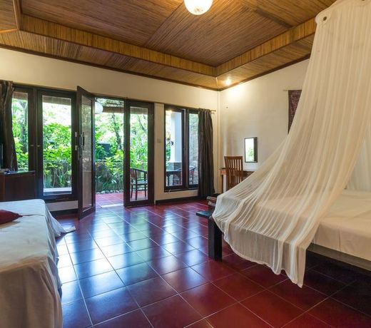 Tropical Bali Hotel
