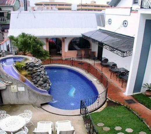 Hotel Santo Tomas