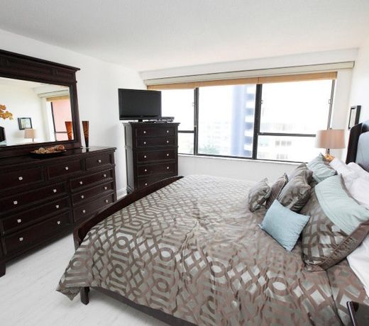 Private Apartments by South Florida Vacations