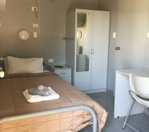 Wellshot Hotel