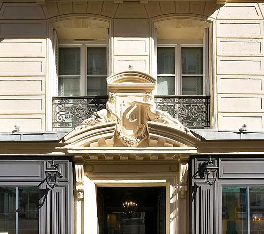 Les Plumes Hotel