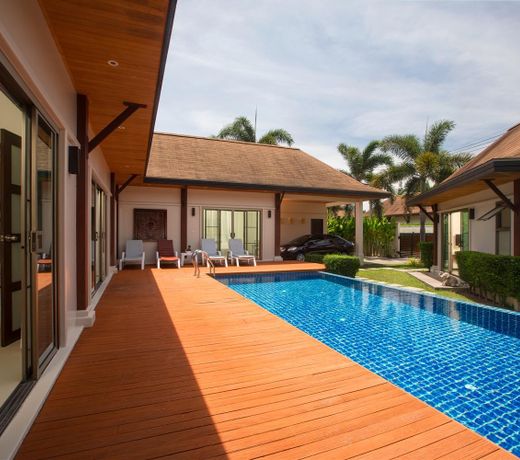 Villa Haimona by TropicLook