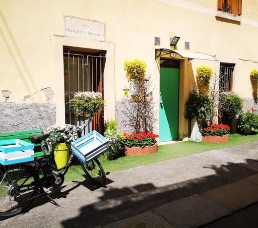 Giardino Giusti House & Court