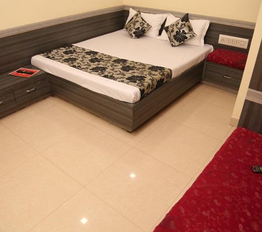 Hotel Heena Plaza