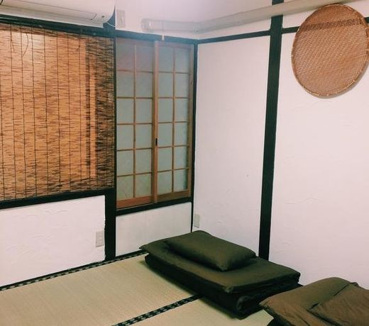 Abiko Guest House