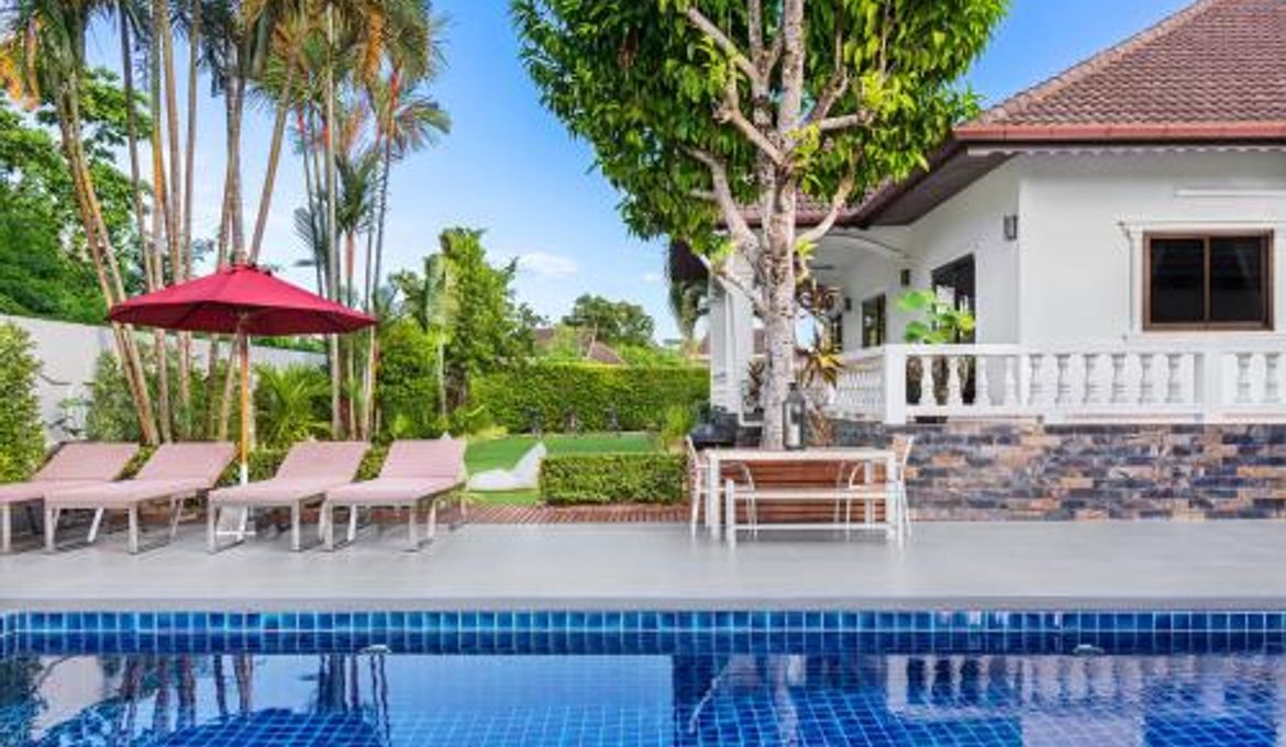 5 Bedrooms Pool Villa behide Phuket Zoo