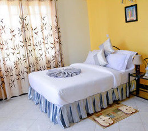 Crest Safari Lodge