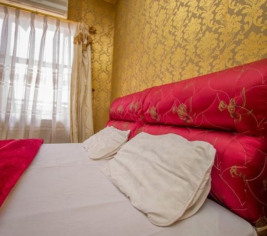 Platinum Royale Hotel