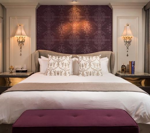 The Ivey's Hotel