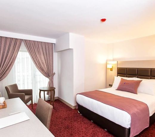 Perla Arya Hotel