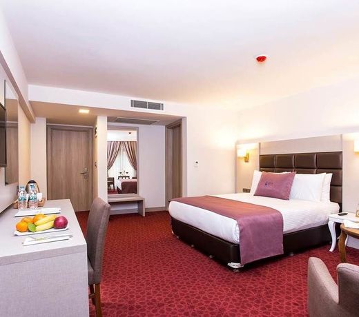 Perla Arya Hotel
