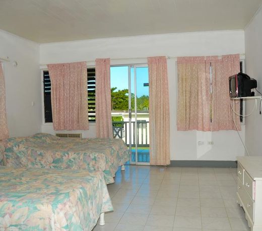 The Royal Hummingbird Resort Hotel