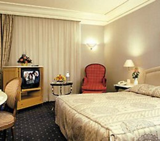 DEDEMAN (ROYAL CLUB)