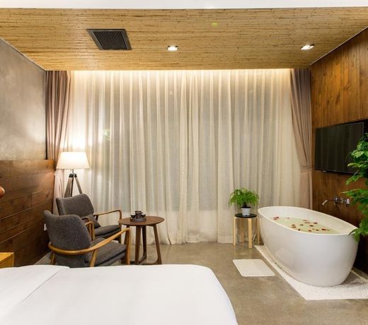 Dali Yifang Qingchen Lake View Holiday Hotel