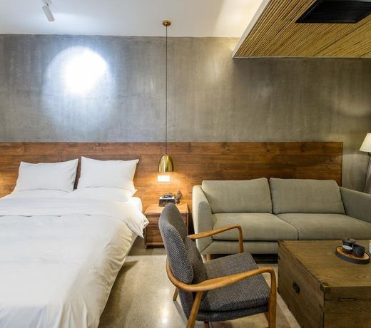 Dali Yifang Qingchen Lake View Holiday Hotel