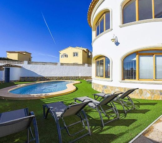 Villa Garrofer - PlusHolidays