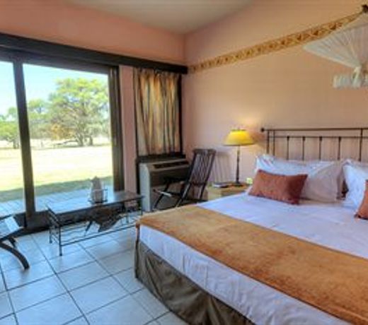 Hwange Safari Lodge