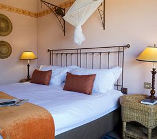 Hwange Safari Lodge
