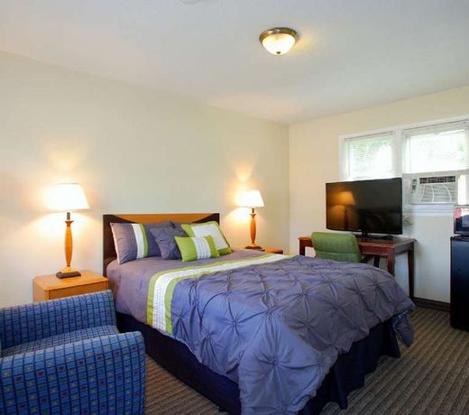 Custom Stay Residence and Suites