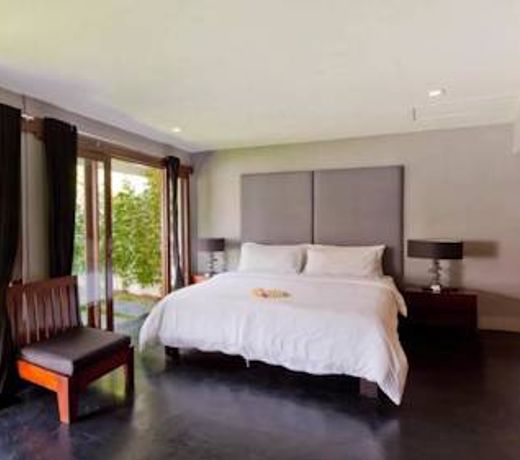 VILLA DAMAI LESTARI