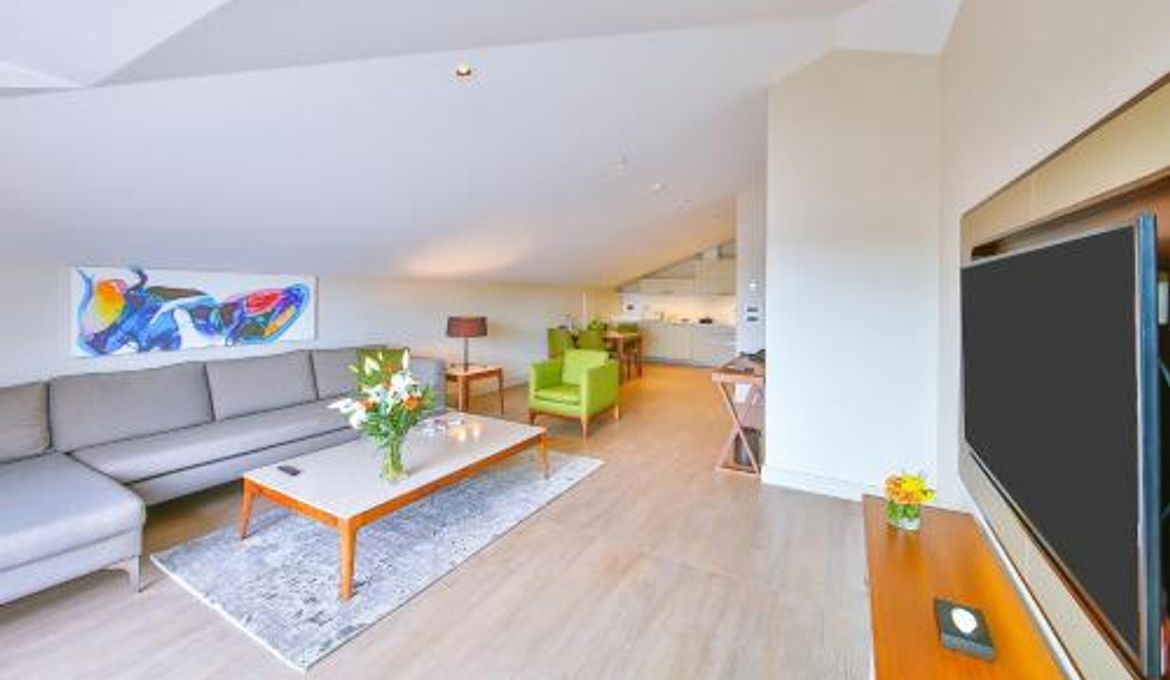 Tzl Suites