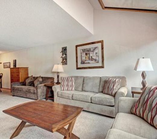 Vs549 Village Square Condo