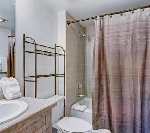 Vs549 Village Square Condo