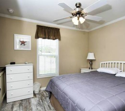 Majestic Oaks RV Resort