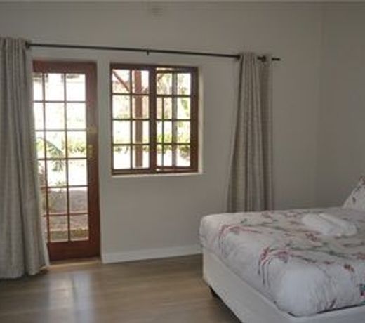 Cycad Lodge