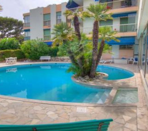 Eden Park 3 piÃ¨ces 4 etoiles 100m des Plages Piscines SPA Parking
