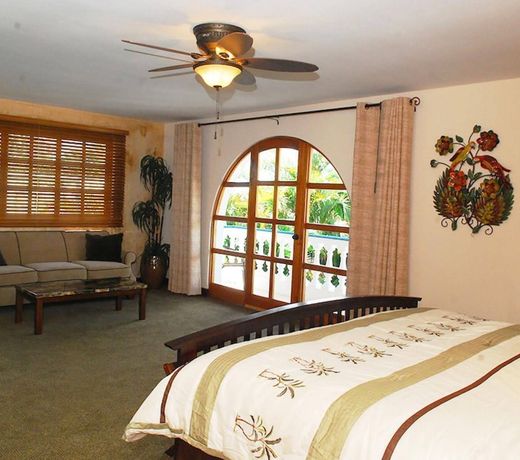 Buena Vista Chic Hotel