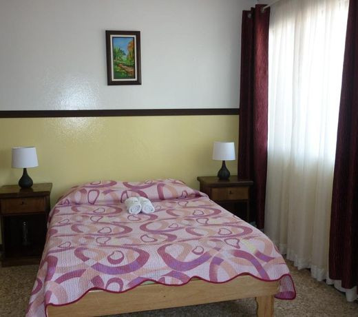 Cala Inn B&B Airport