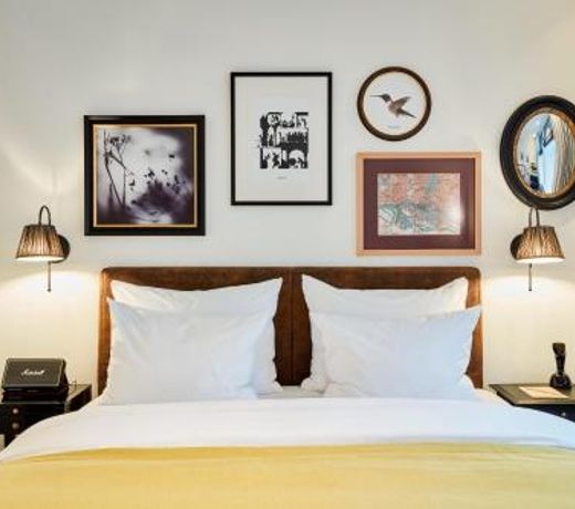 Sir Nikolai Hotel