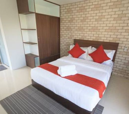 Q Space Residence