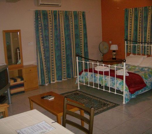 Rantzo Holiday Apartments