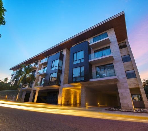 LAT20 BY LIVE AQUA PLAYA DEL CARMEN