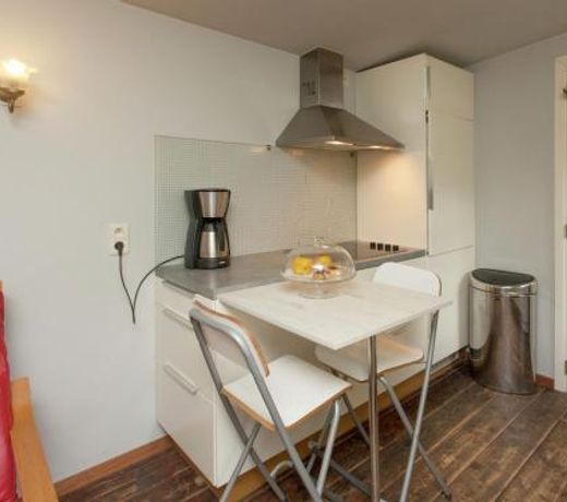 Delightful Chalet in Opglabbeek near Lake