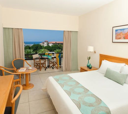 Avanti Hotel