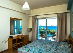Helios Bay Hotel and Suites фото 3