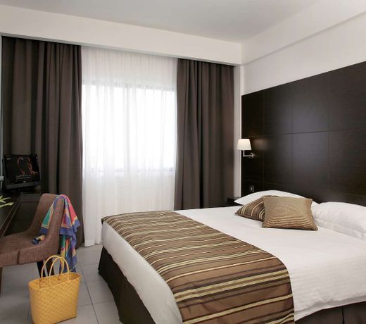 Anemi Hotel & Suites